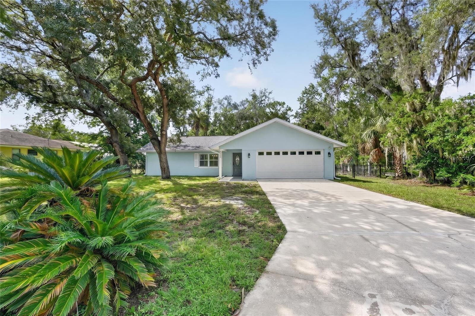 11108 W Thoreau Pl Property Photo 2