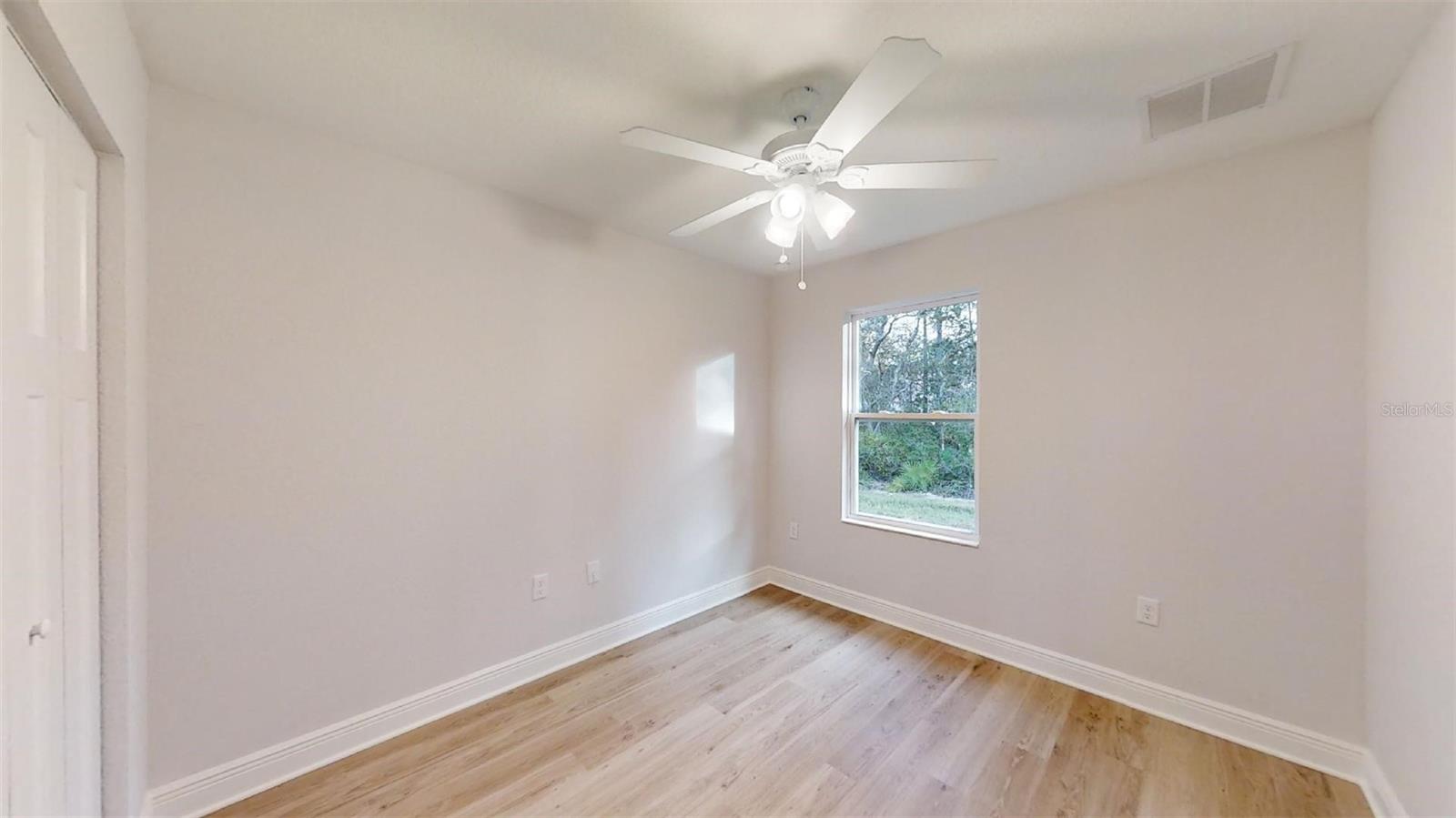 24304 Nw Tamarind Ln Property Photo 6