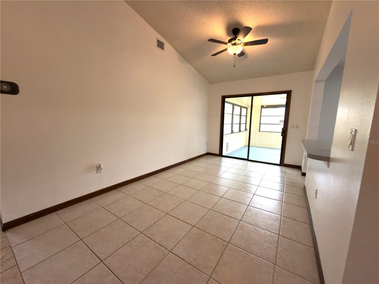 15120 Sw 35th Cir Property Photo 6