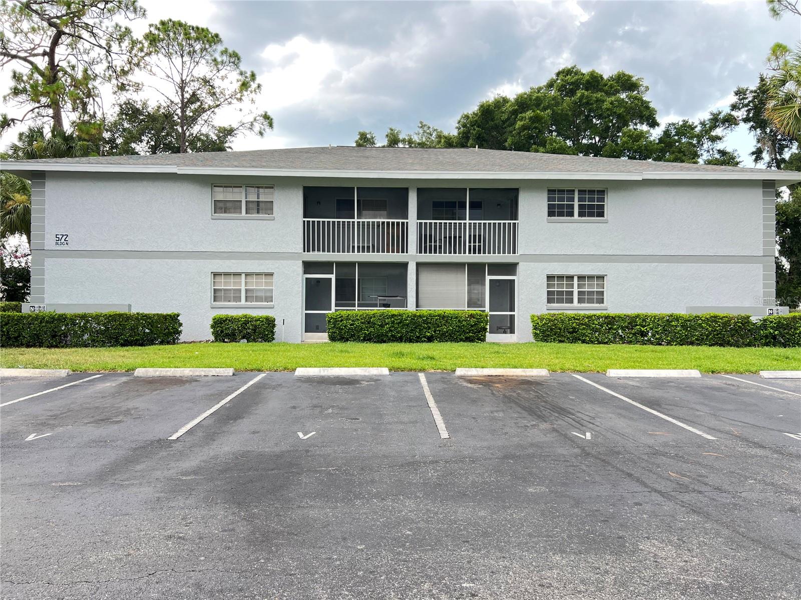 572 FAIRWAYS LN #N204 Property Photo 1