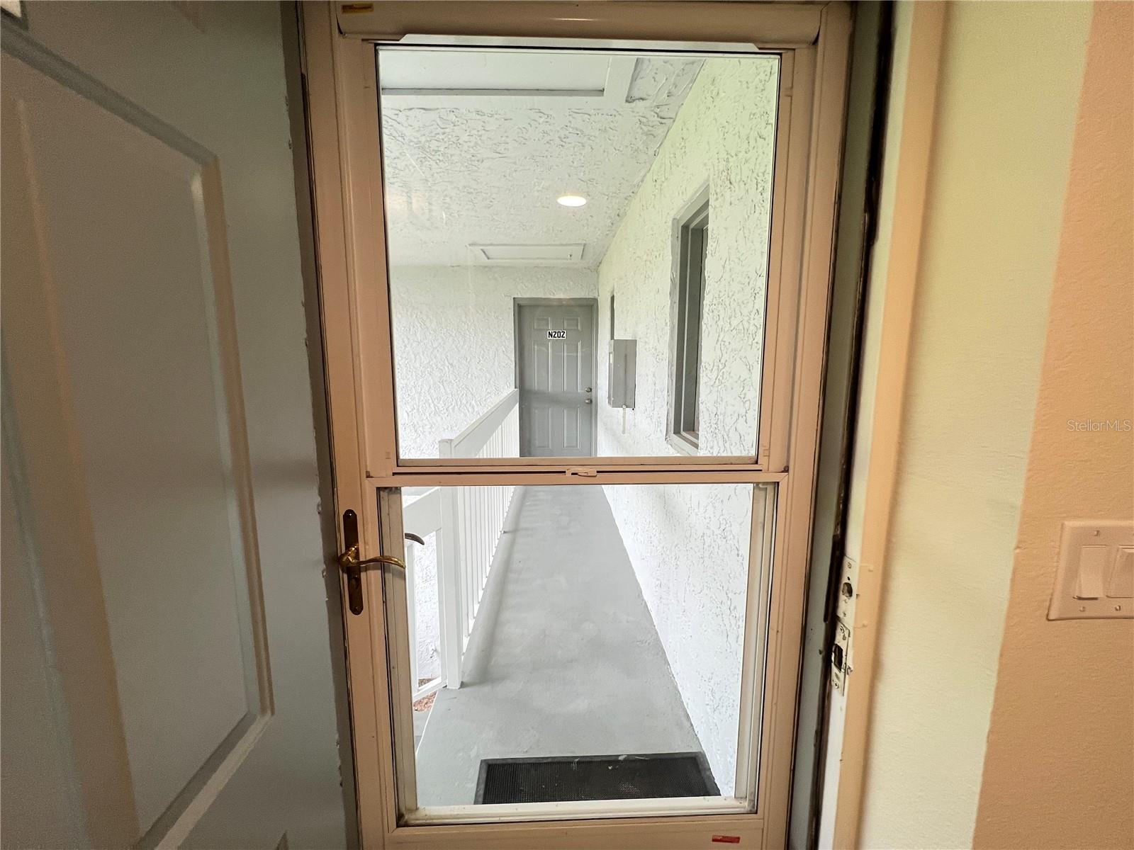 572 Fairways Ln #n204 Property Photo 4