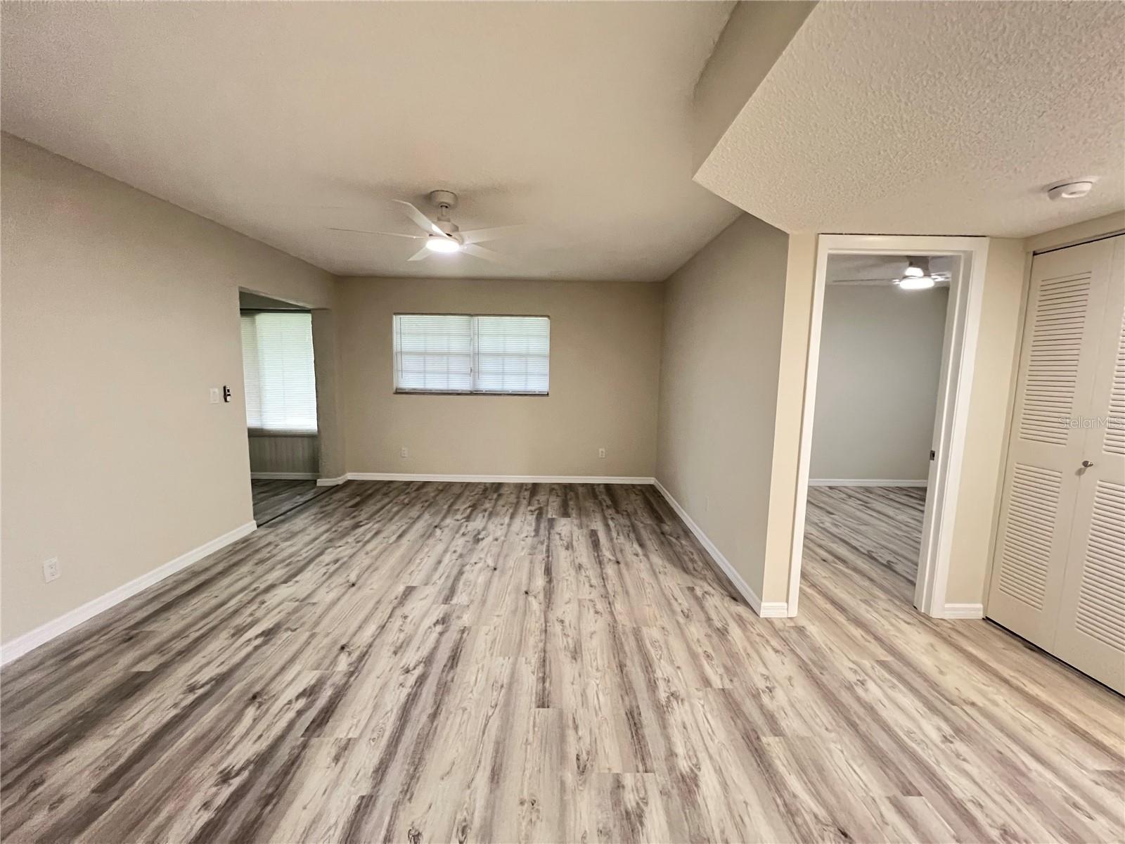 572 Fairways Ln #n204 Property Photo 8
