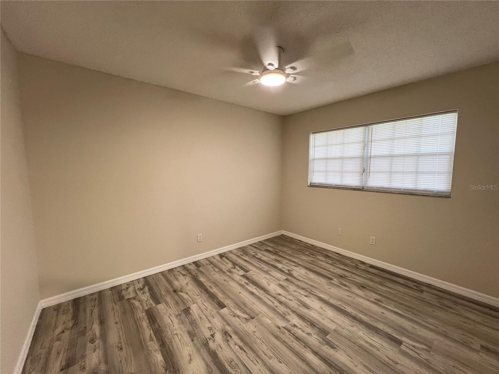 572 Fairways Ln #n204 Property Photo 13