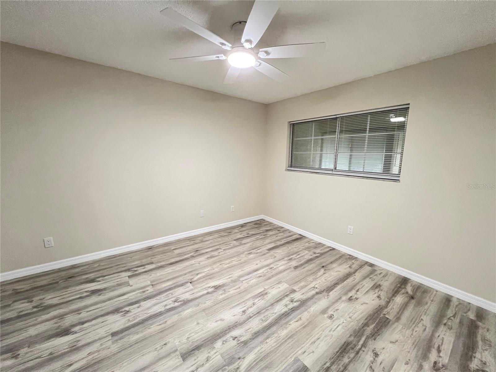 572 Fairways Ln #n204 Property Photo 17