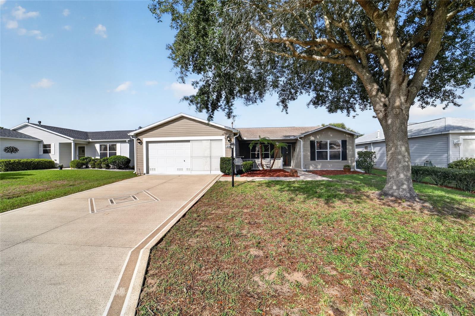 2240 Lowry Rd Property Photo