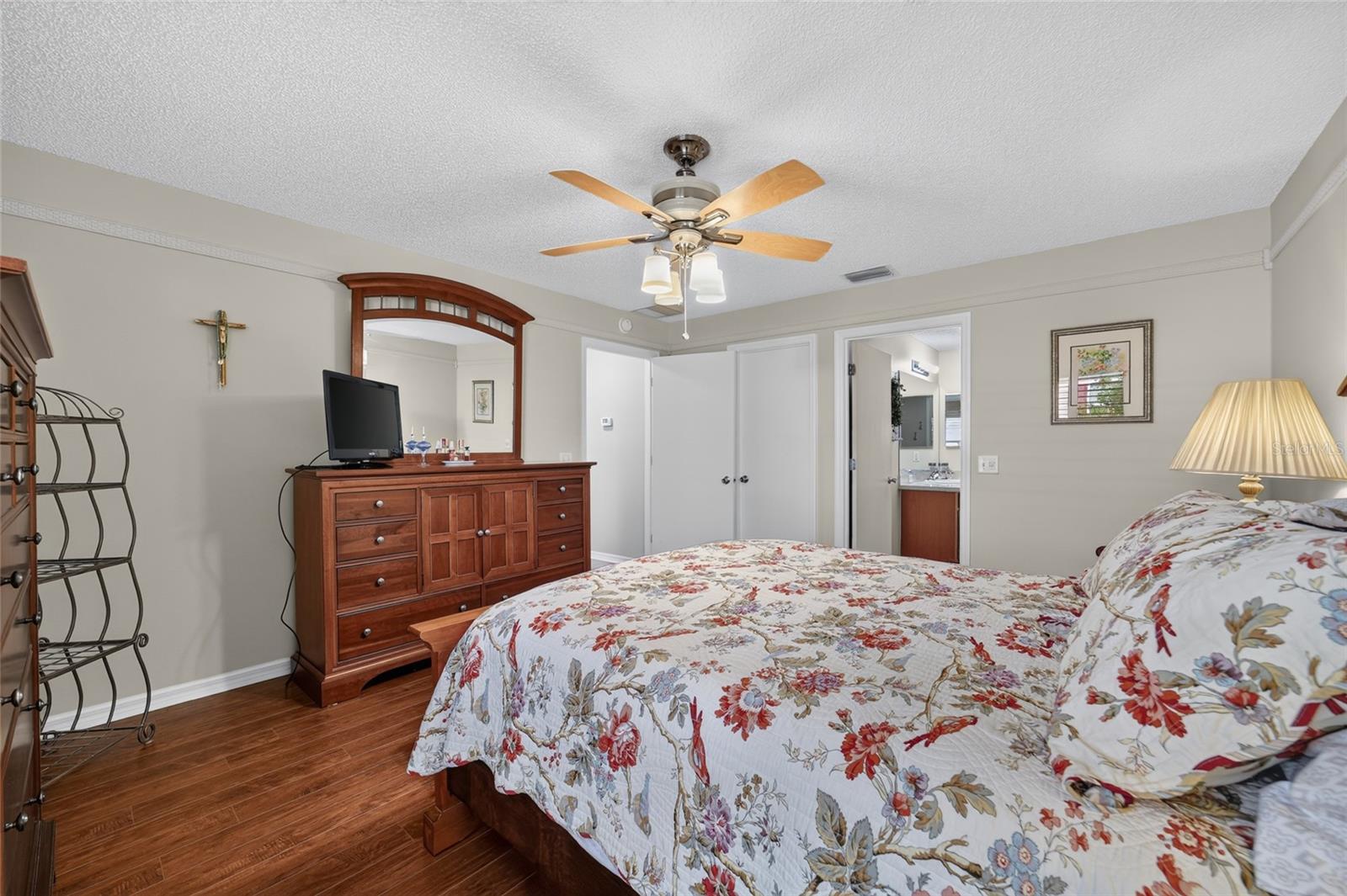 2240 Lowry Rd Property Photo 17