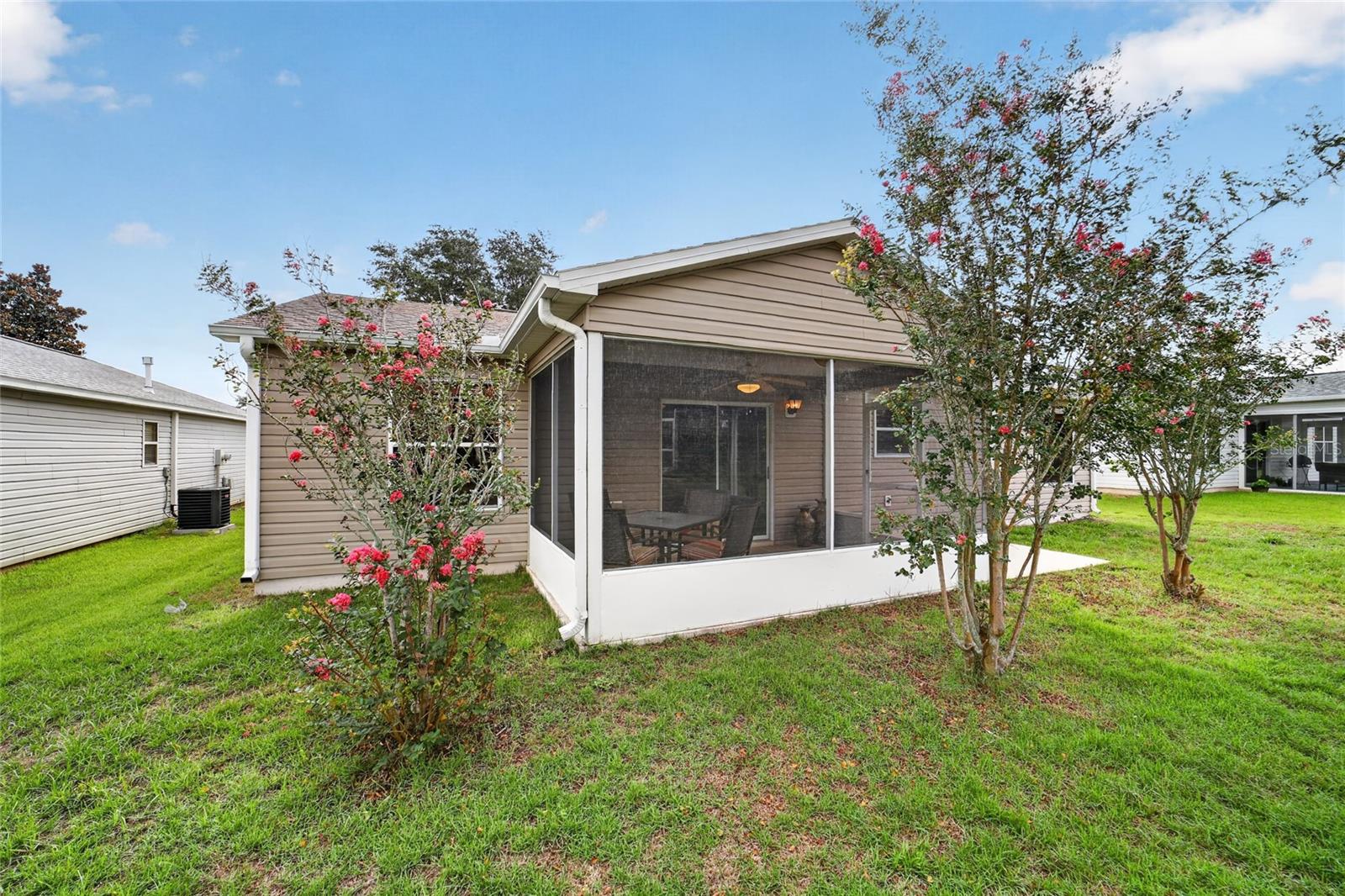 2240 Lowry Rd Property Photo 32