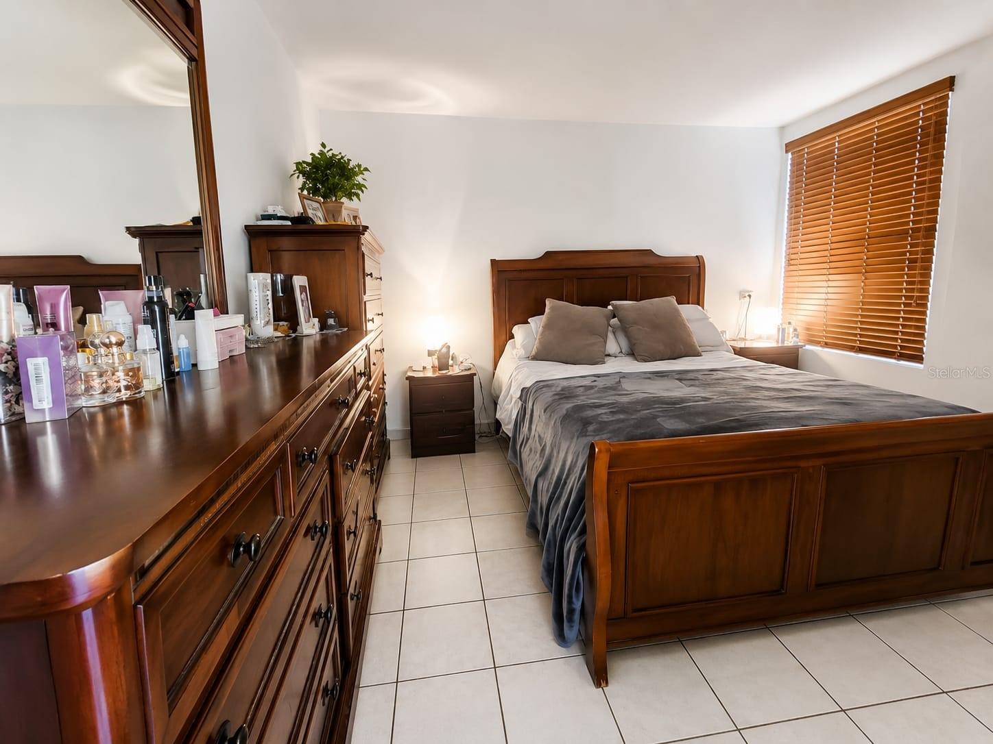 955 79th Ter Property Photo 11