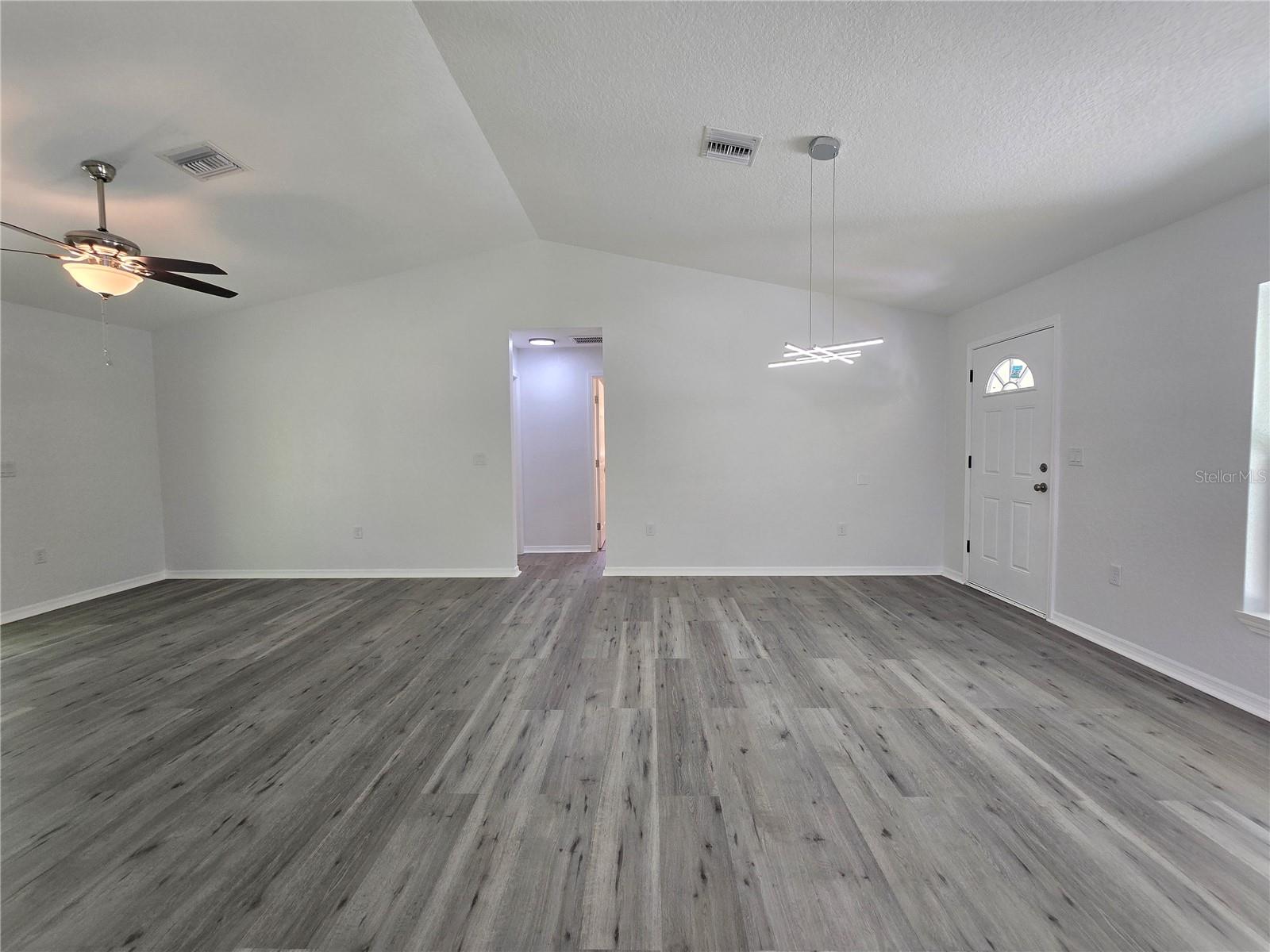 11 Sequoia Loop Pl Property Photo 29