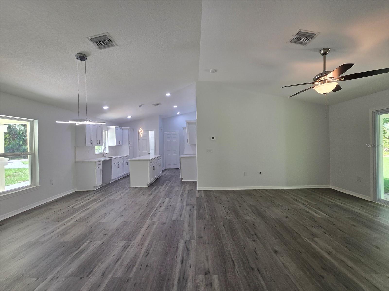 11 Sequoia Loop Pl Property Photo 31