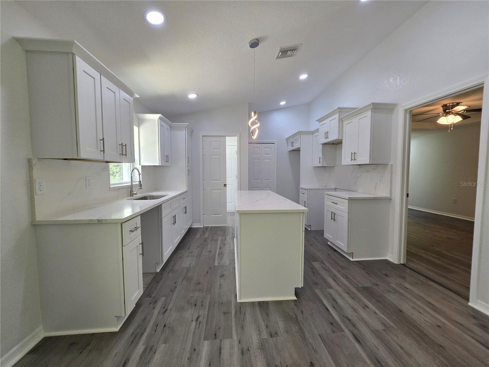 11 Sequoia Loop Pl Property Photo 40