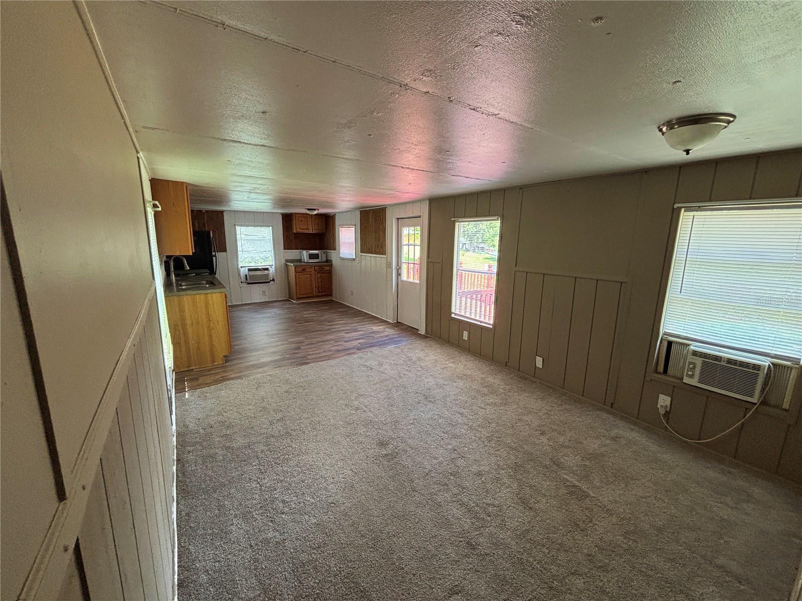 18225 Se 22nd Pl Property Photo 14