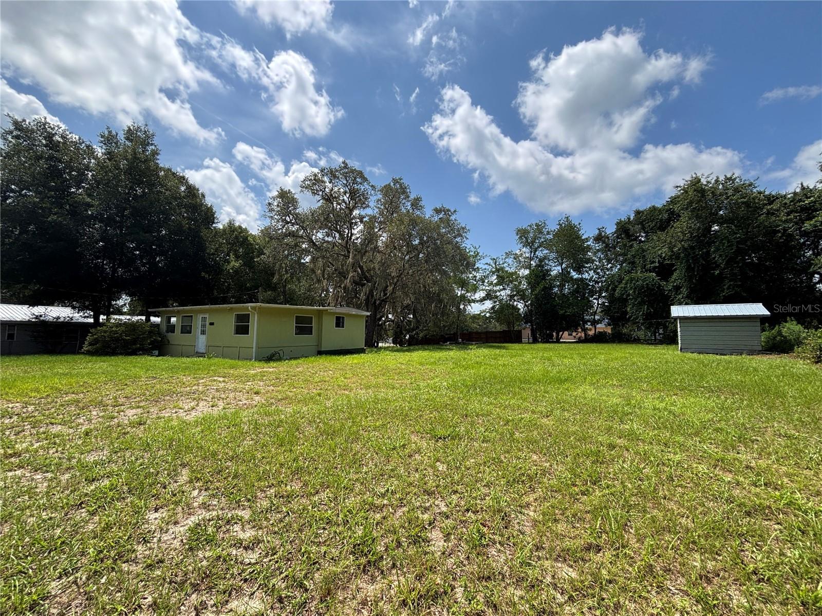 18274 Se 22nd Pl Property Photo 4