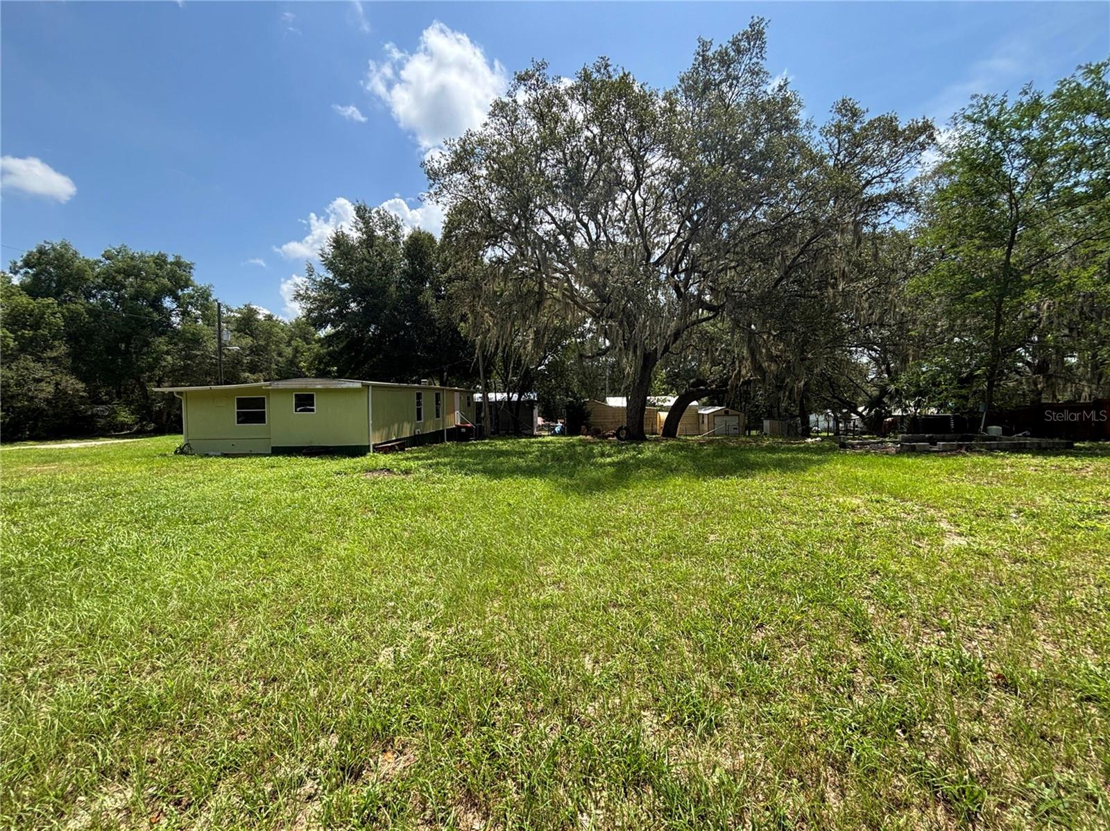 18274 Se 22nd Pl Property Photo 6
