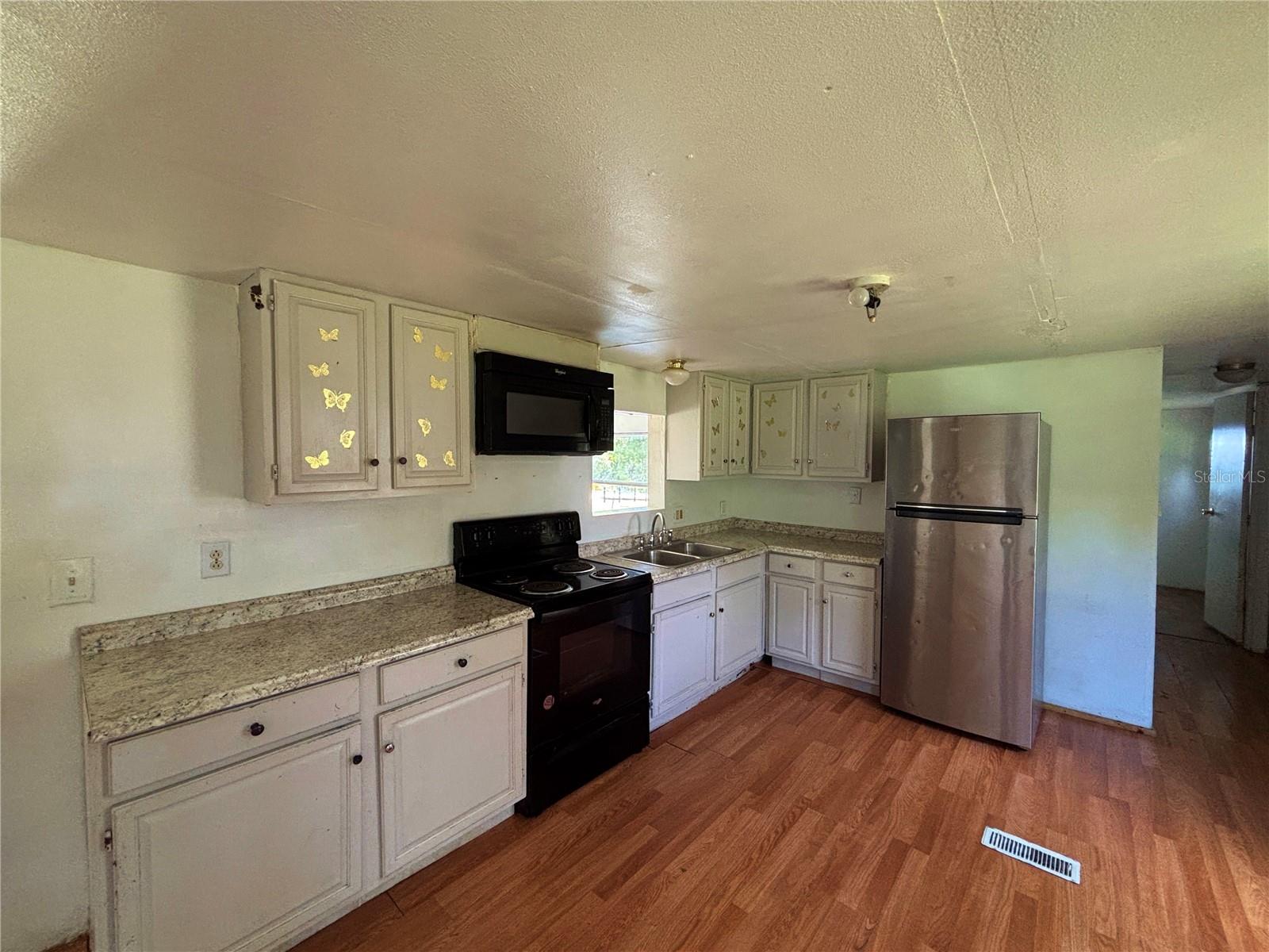18274 Se 22nd Pl Property Photo 16