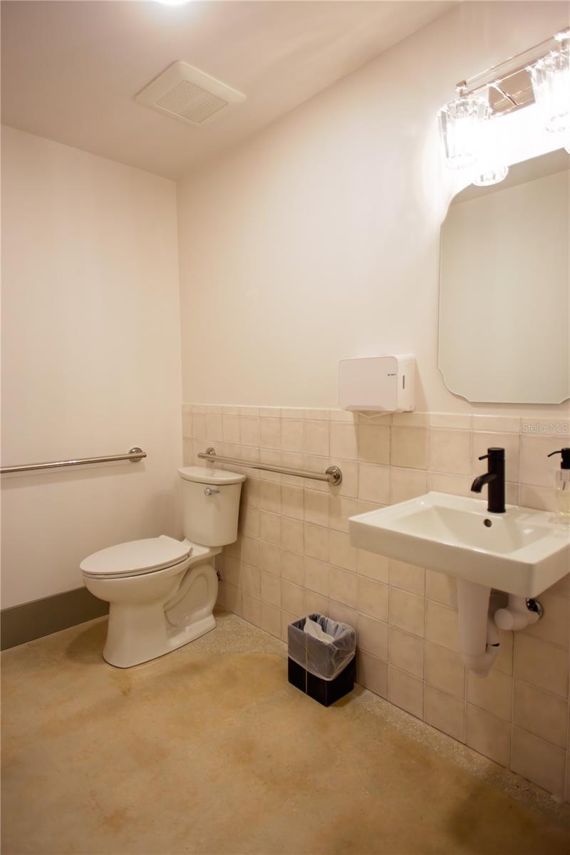 521 Se 2nd St Property Photo 7
