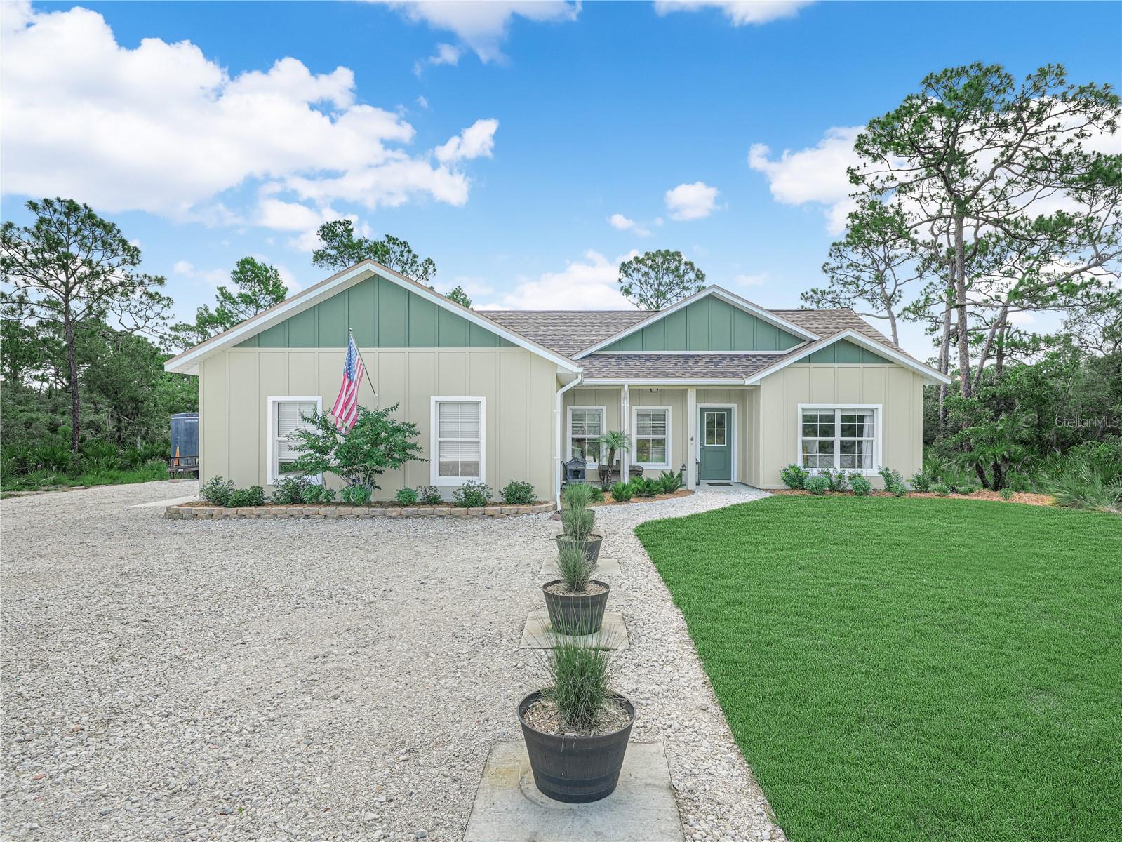 10134 S Orange Blossom Blvd Property Photo 1