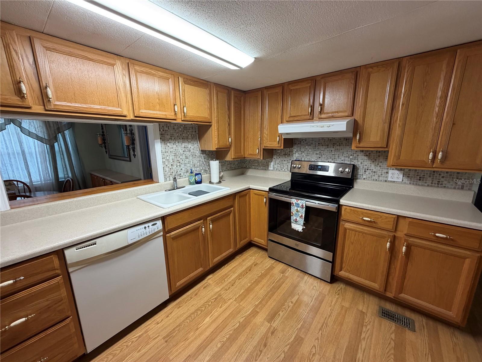 111 Sw 158th Ter Property Photo 12