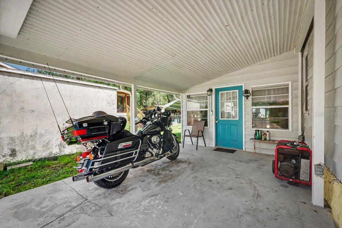 104 Edgewater Rd Property Photo 7