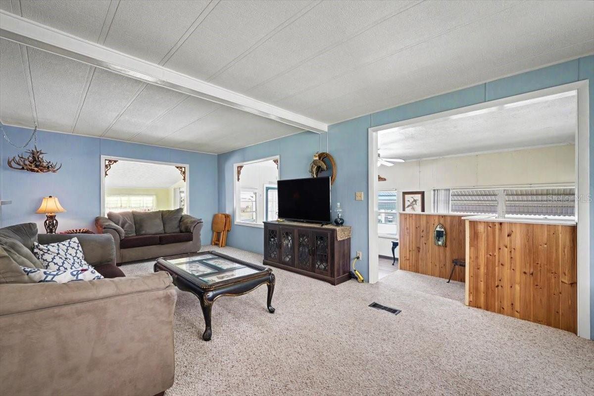 104 Edgewater Rd Property Photo 24