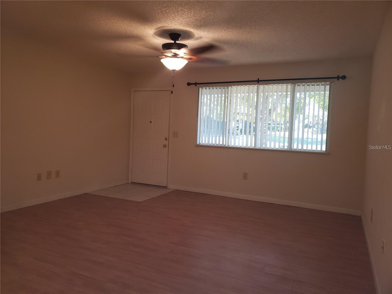 10911 Sw 86th Ct Property Photo 3
