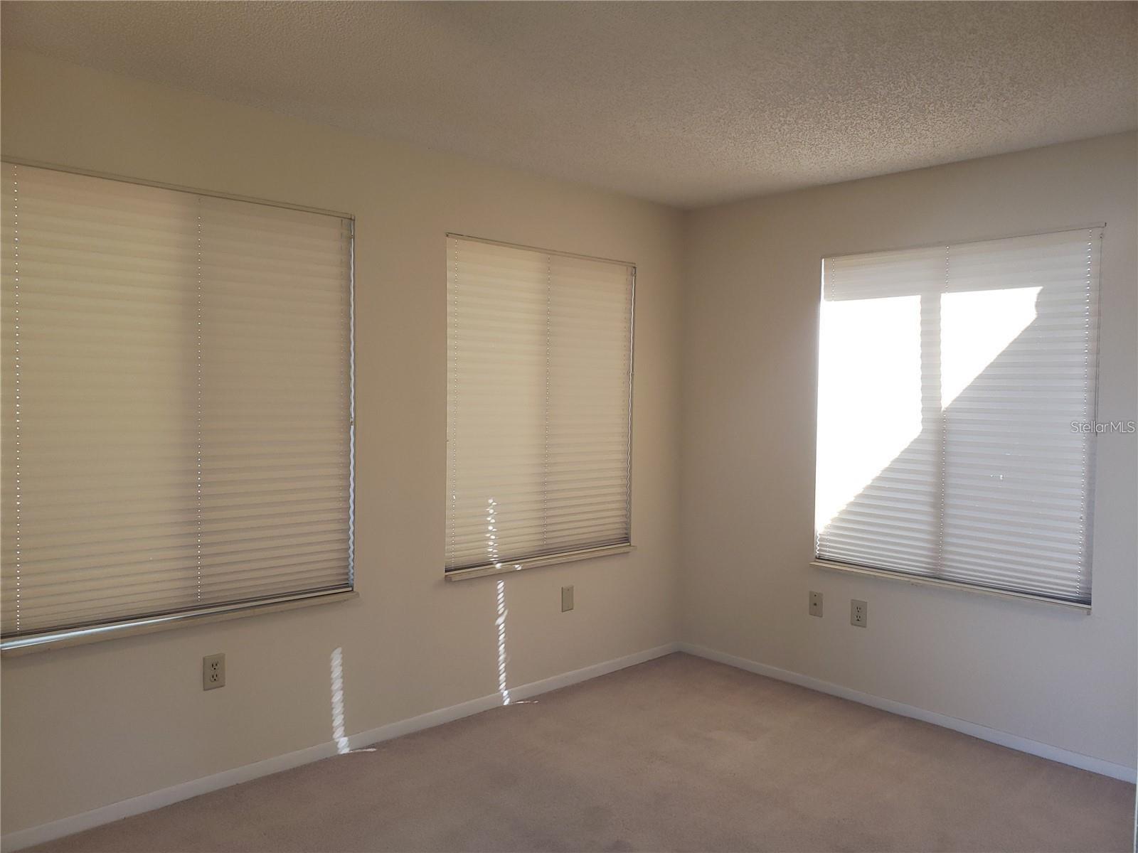 10911 Sw 86th Ct Property Photo 9