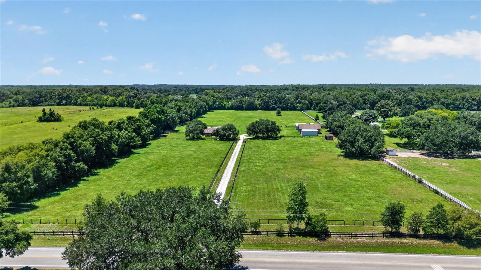 7400 Nw Highway 225a Property Photo 1