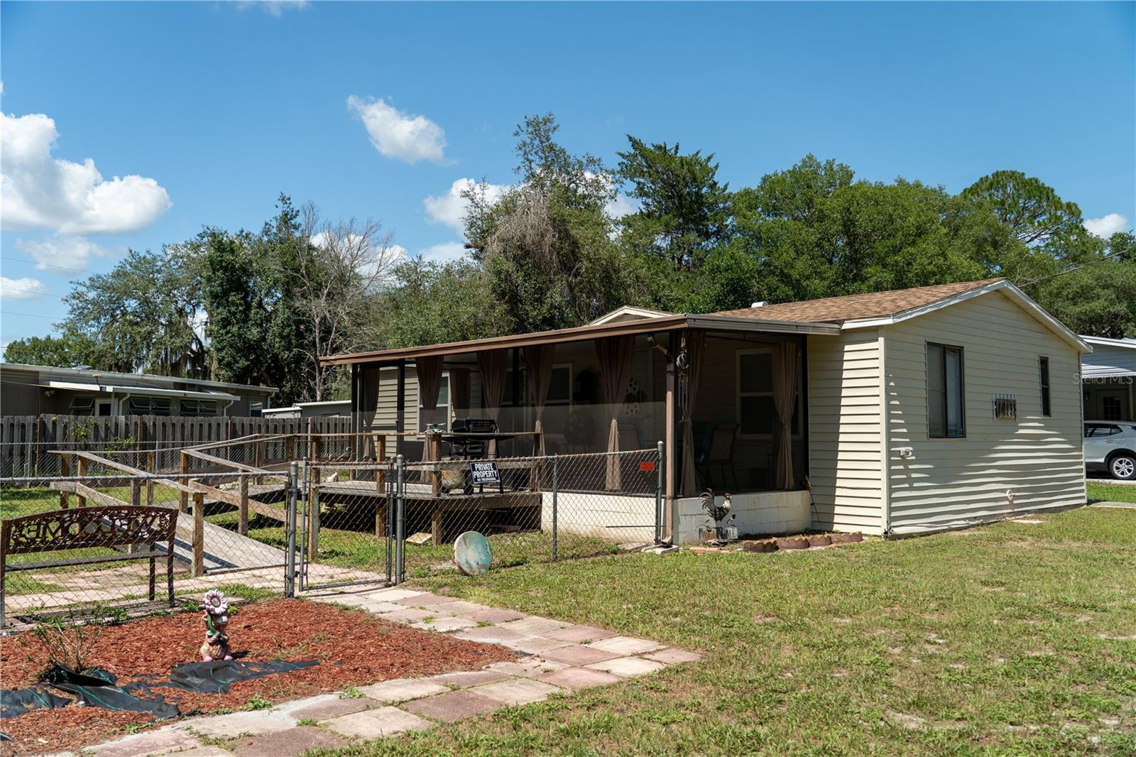 10138 E BASS CIR