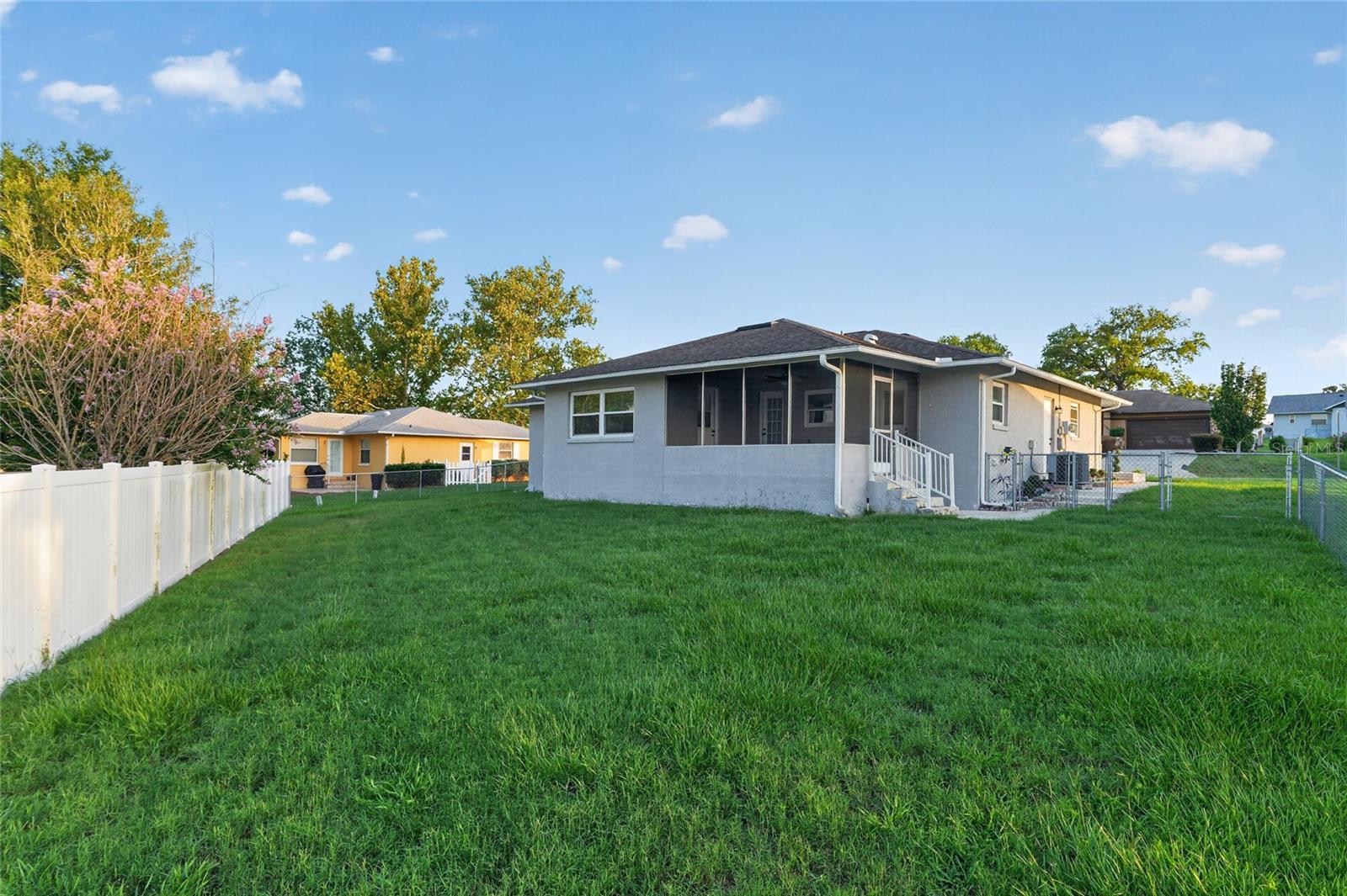 3705 N Honeylocust Dr Property Photo 58