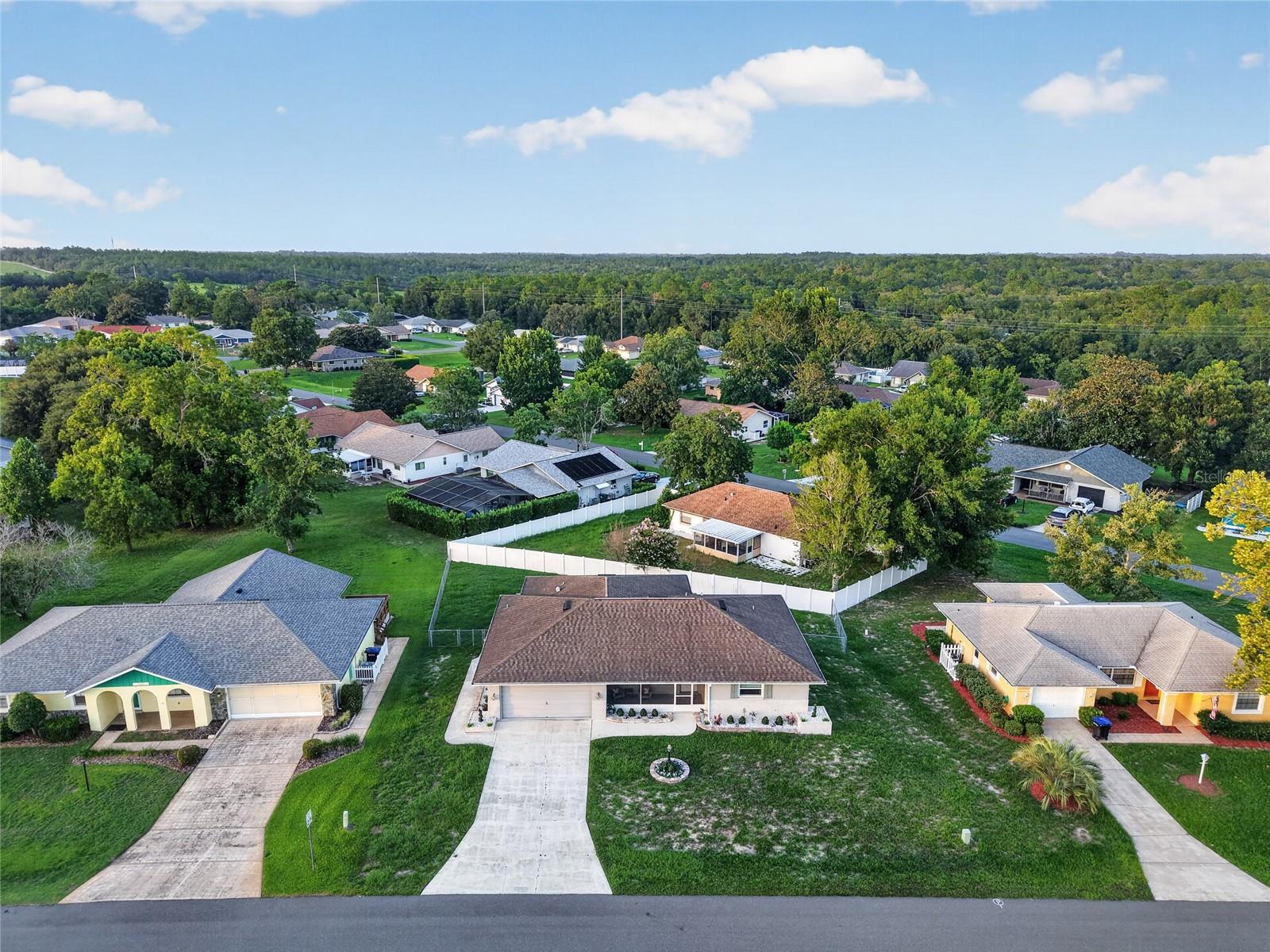 3705 N Honeylocust Dr Property Photo 63