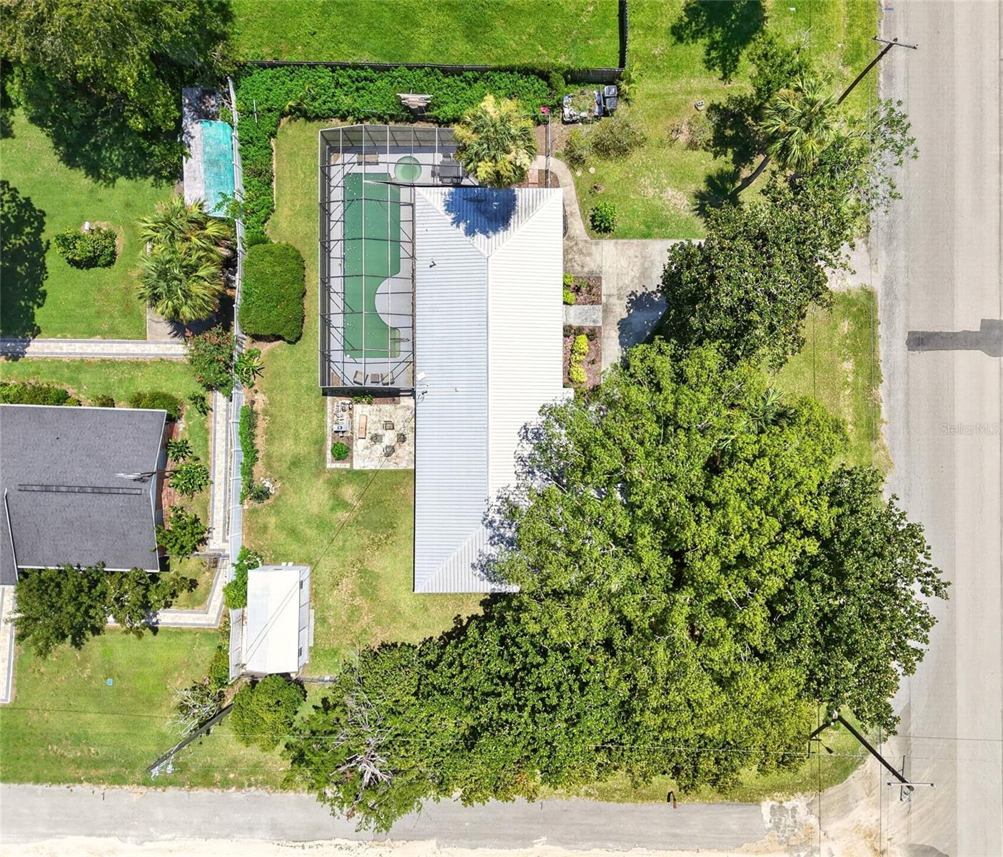 223 Nw 7th St Property Photo 3
