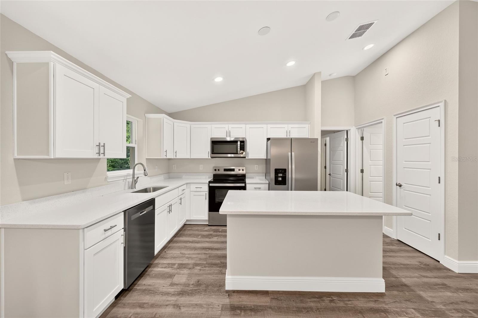 98 Pecan Course Cir Property Photo 4