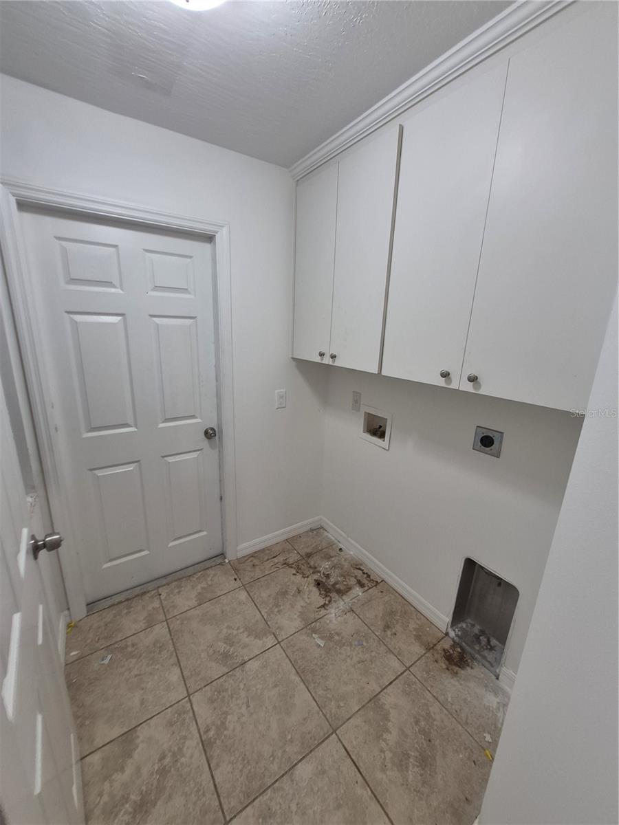 1213 W Sorrento Dr Property Photo 12