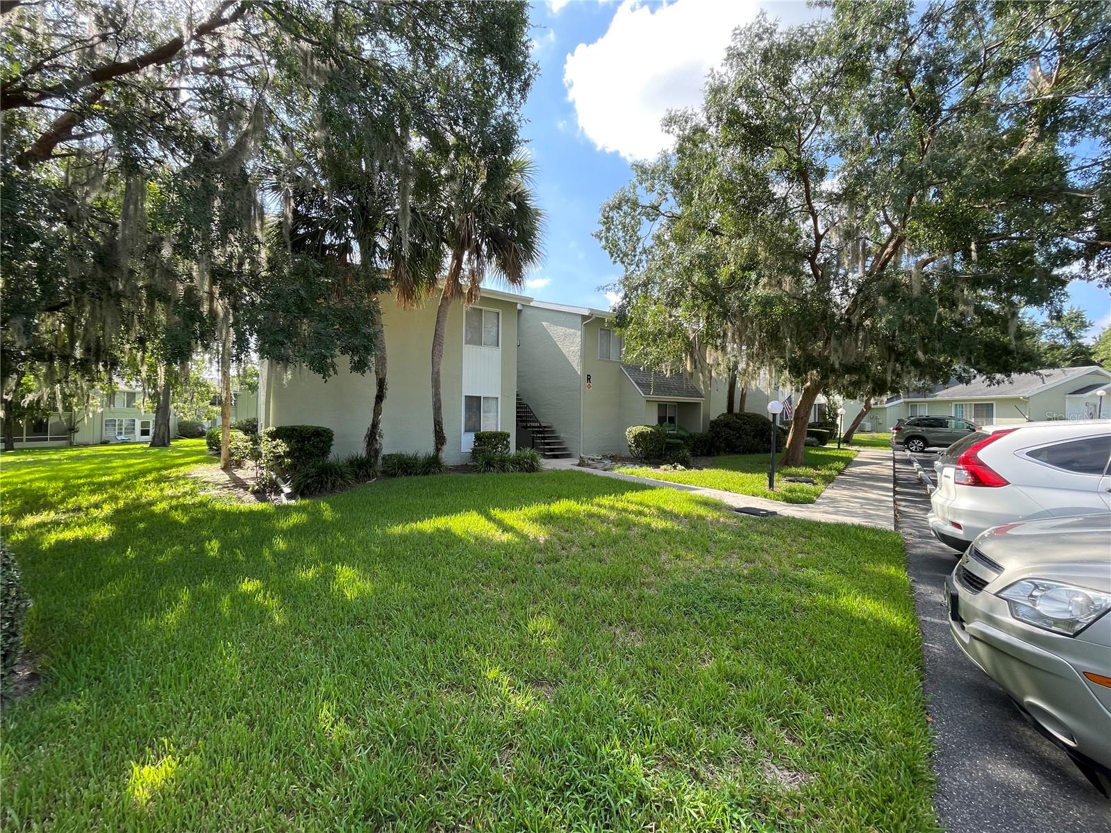 586 BAHIA CIR #B Property Photo 1