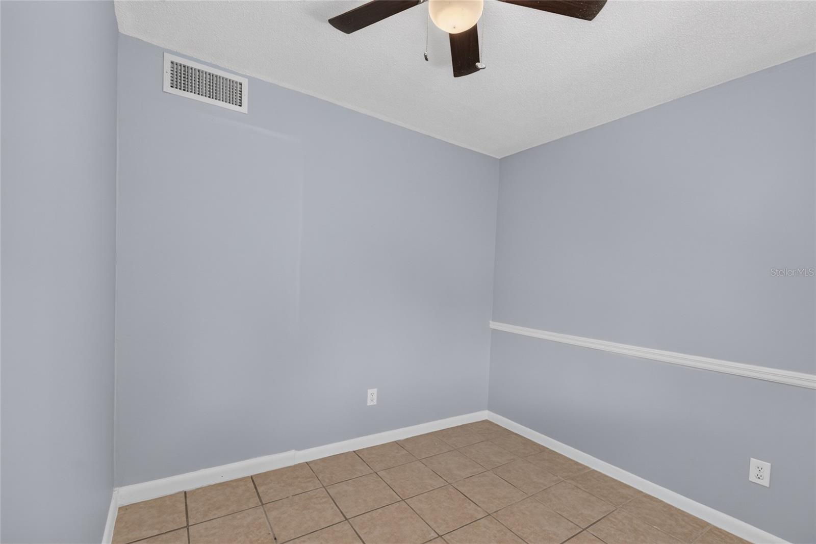 586 Bahia Cir #b Property Photo 10