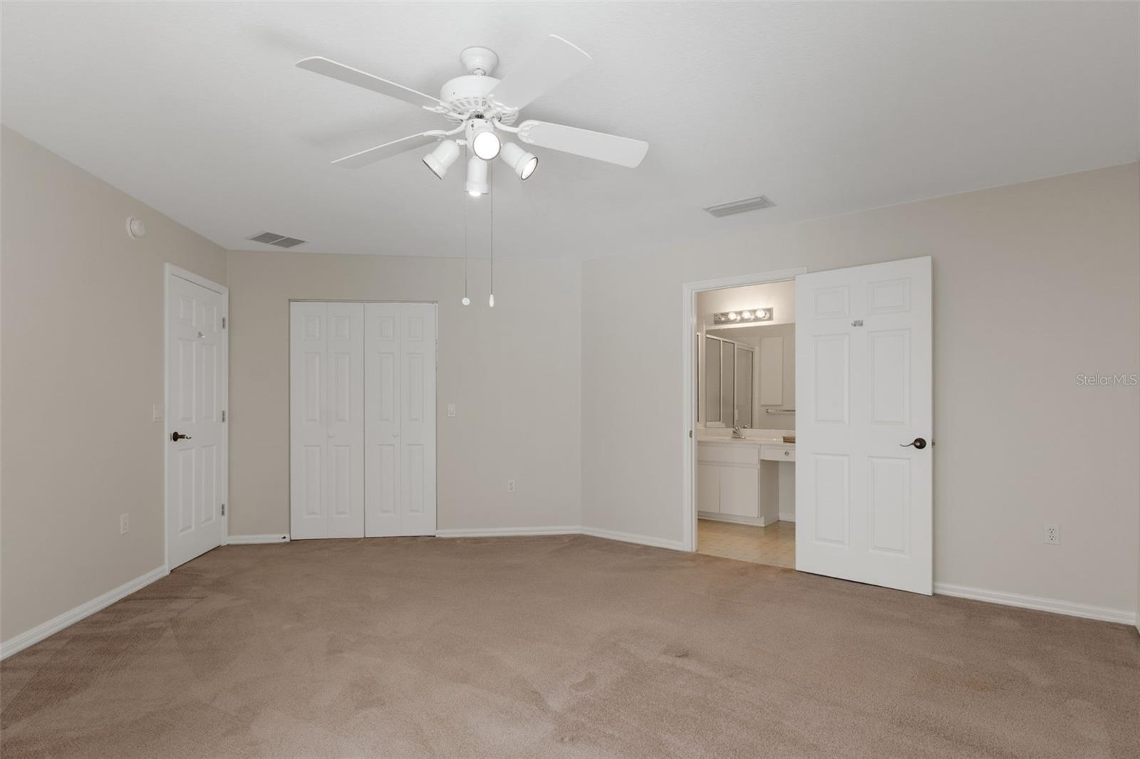 978 W Colbert Ct Property Photo 21