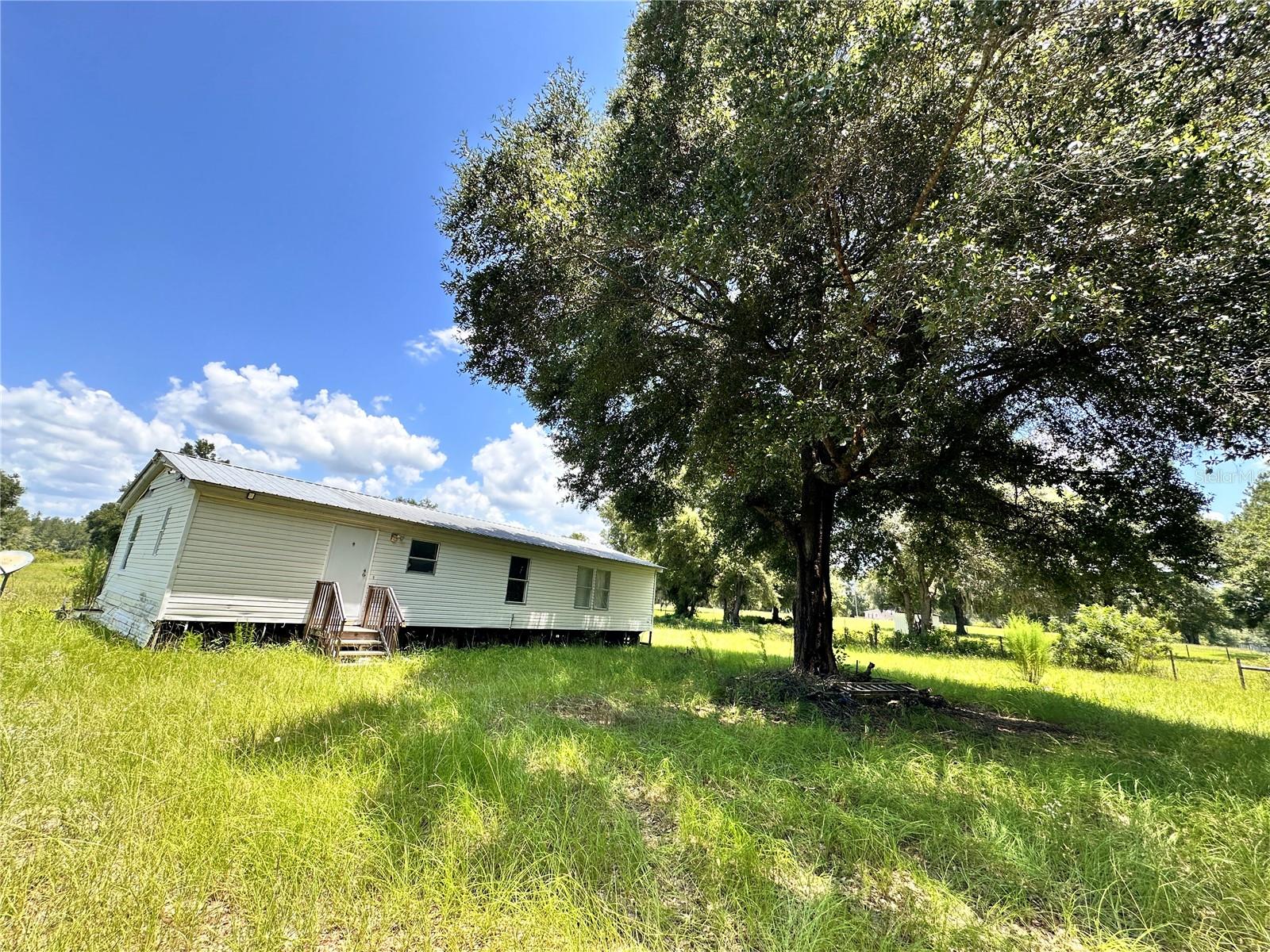 265 Sw Skyline Loop Property Photo 1