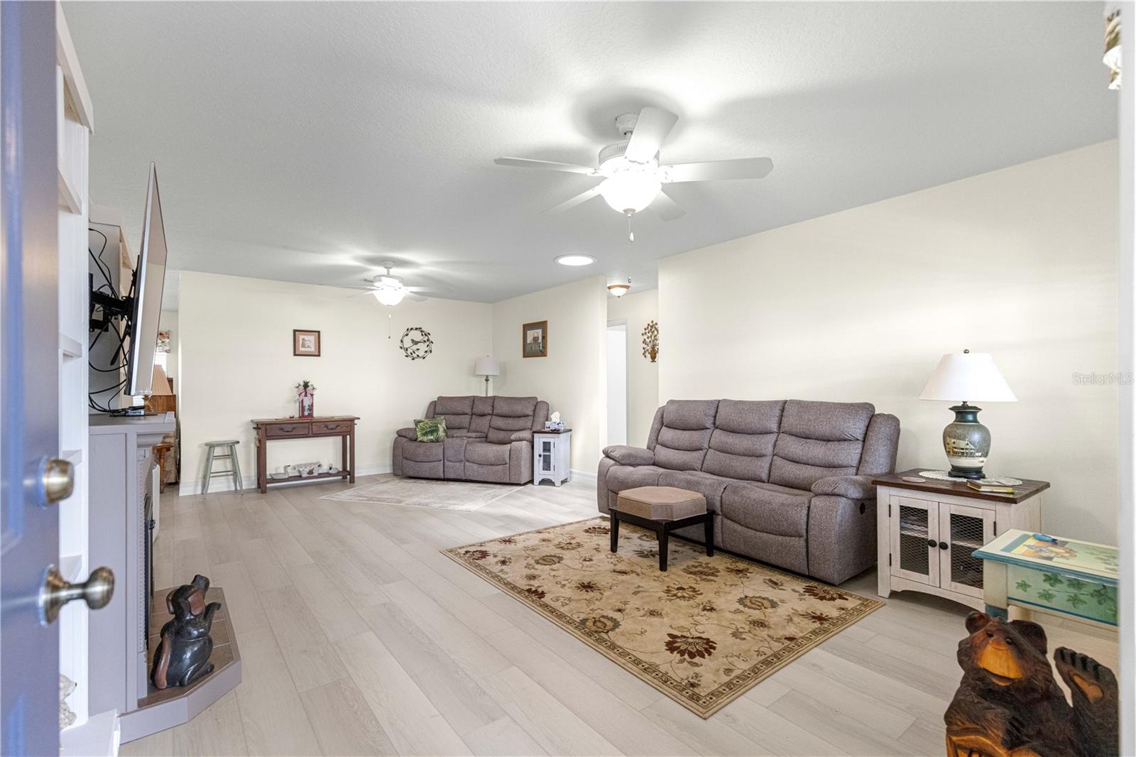 8841 Sw 91st St #d Property Photo 4