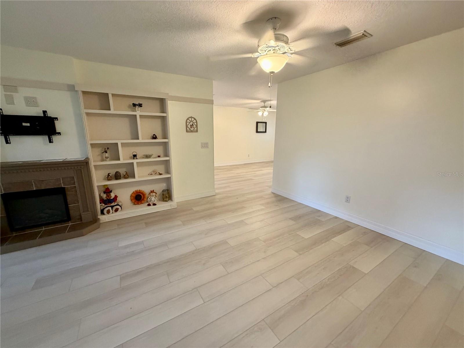 8841 Sw 91st St #d Property Photo 8