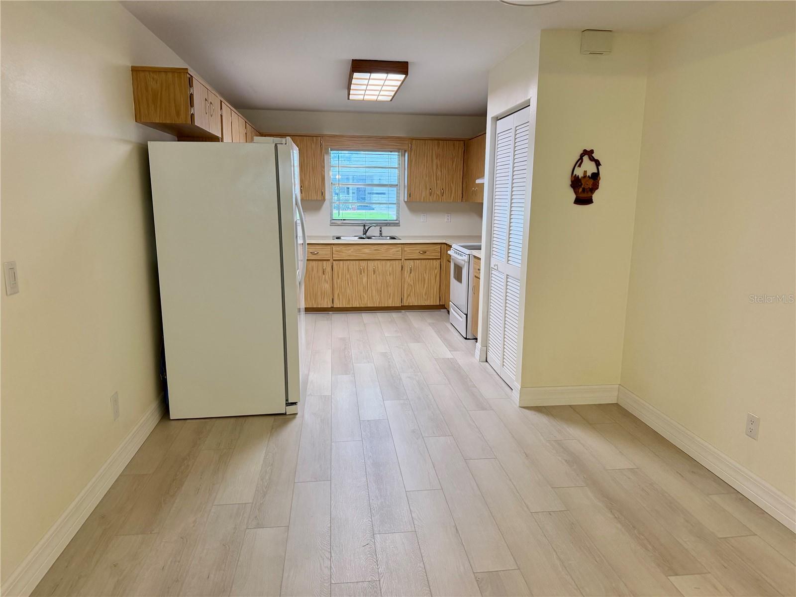 8841 Sw 91st St #d Property Photo 14