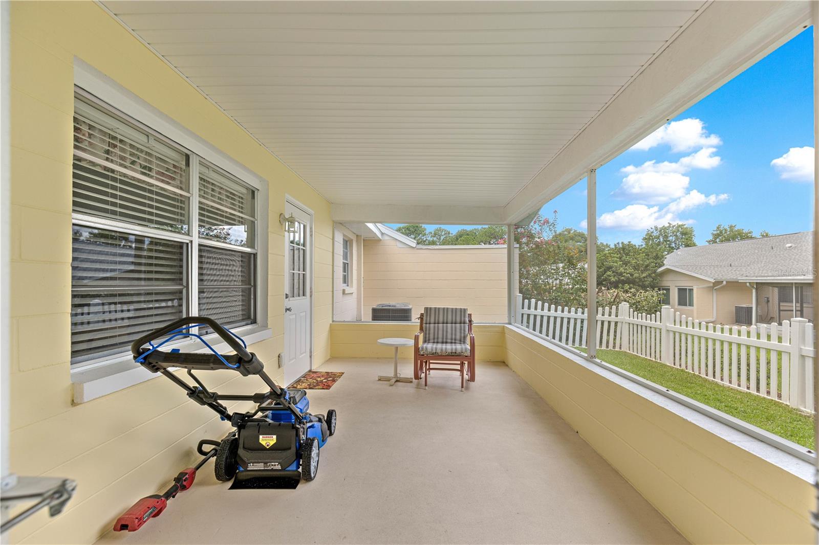 8841 Sw 91st St #d Property Photo 23