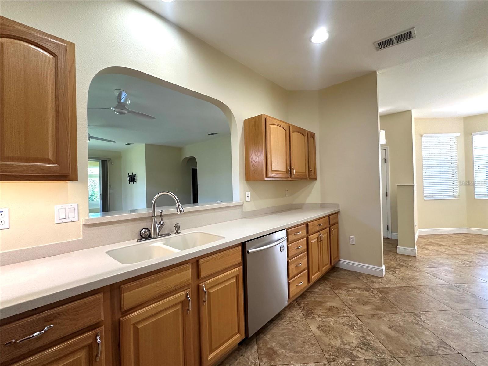 8394 Sw 82nd Loop Property Photo 6