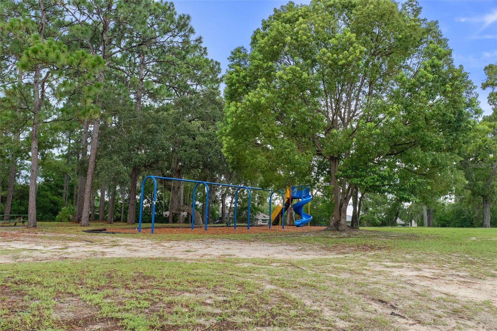 211 S Davis St Property Photo 44