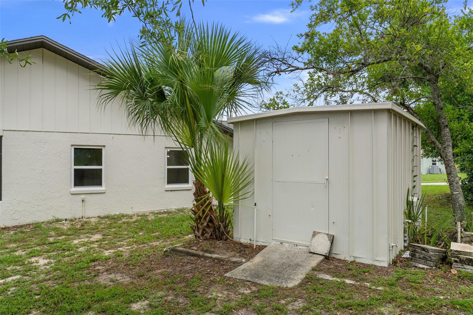 211 S Davis St Property Photo 46