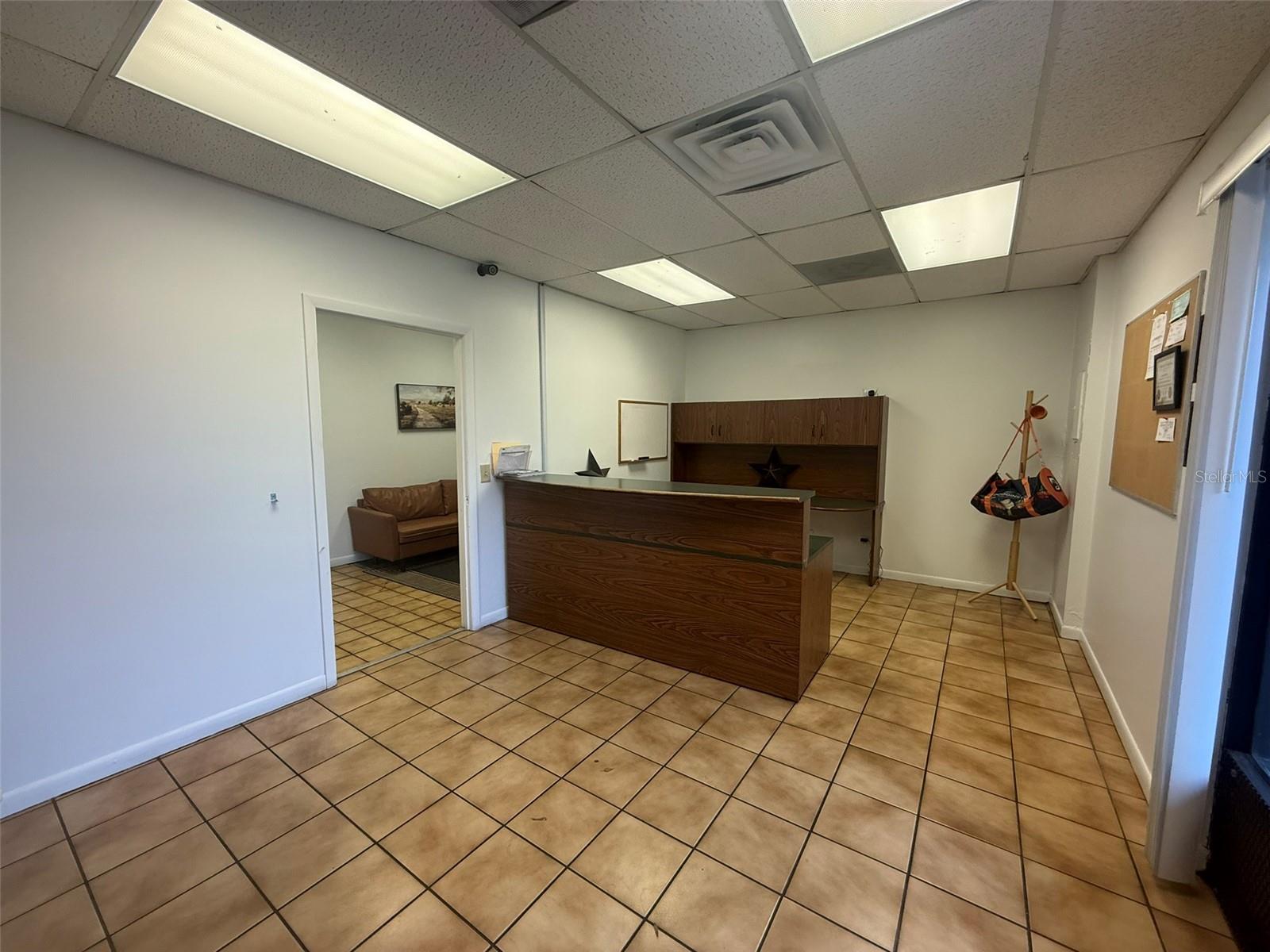 810 Nw 25th Ave #100 Property Photo 4