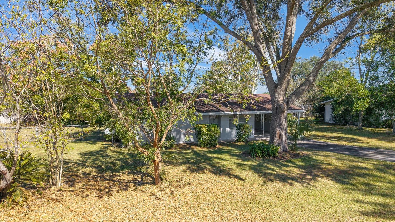 21529 Sw Honeysuckle St Property Photo 3