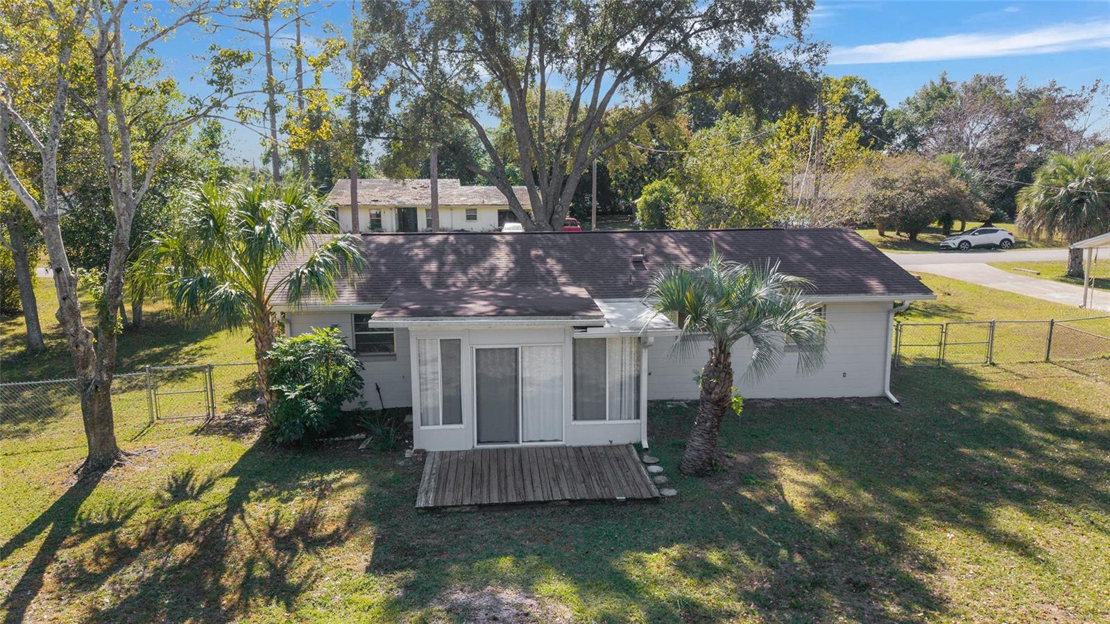 21529 Sw Honeysuckle St Property Photo 6