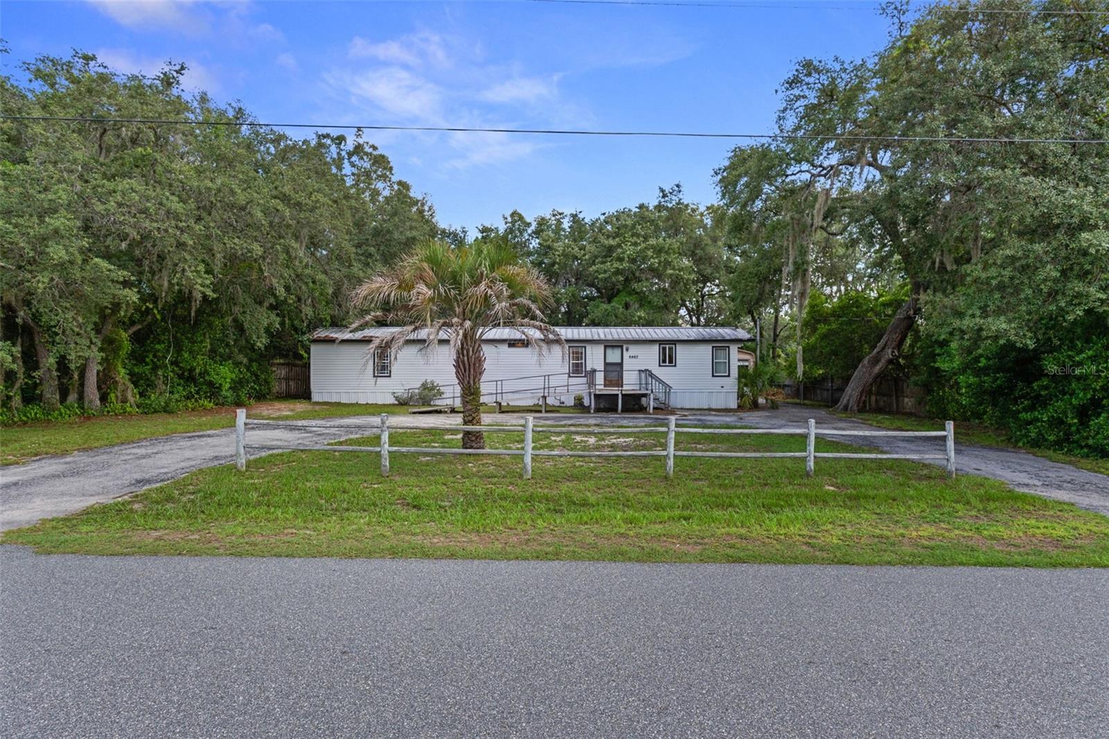 6463 W PARK DR Property Photo 1