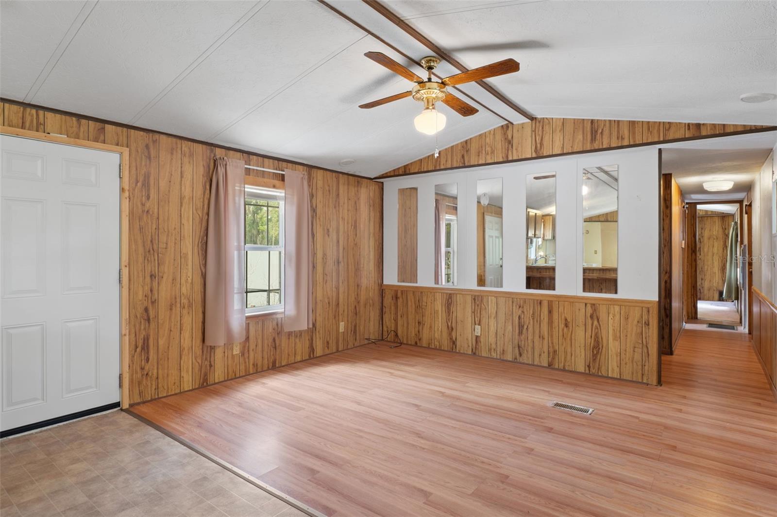 6463 W Park Dr Property Photo 6