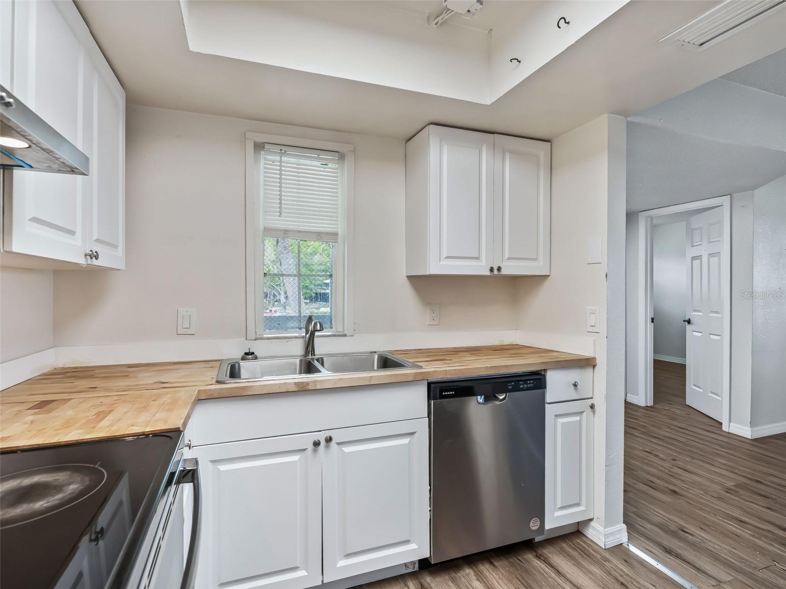 563 Midway Trak #k203 Property Photo 11
